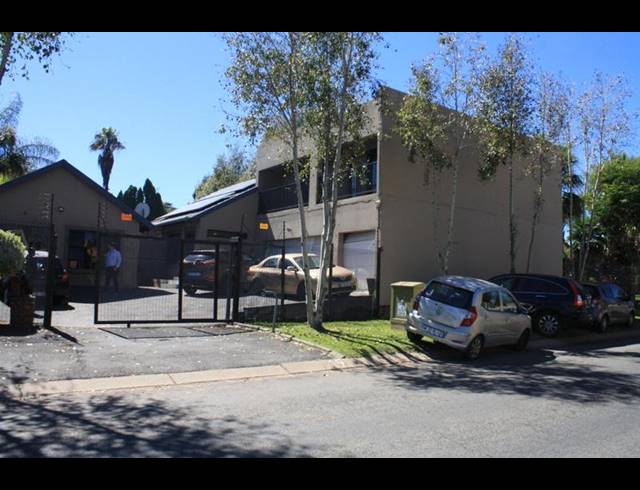 4 BEDROOM HOUSE FOR SALE IN GLEN MARAIS